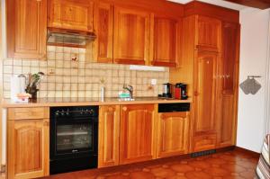 03-kochen-ferienwohnung-4-haus-don-bosco-riederalp-bettmeralp